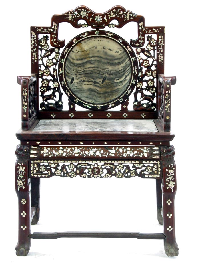清红木透雕嵌螺钿靠椅(一套).jpg 清红木透雕嵌螺钿靠椅(一套).jpg